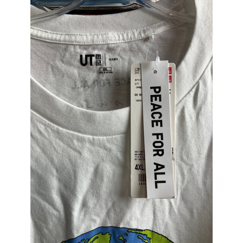 UNIQLO x KAWS UT Graphic T-Shirt White Unisex 4XL Peace for All 457869 NWT - Picture 5 of 6